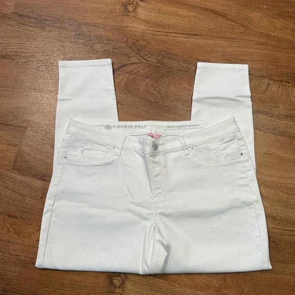 Laurie Felt Women's Crisp White Ankle Jeans - Picture 2 of 6